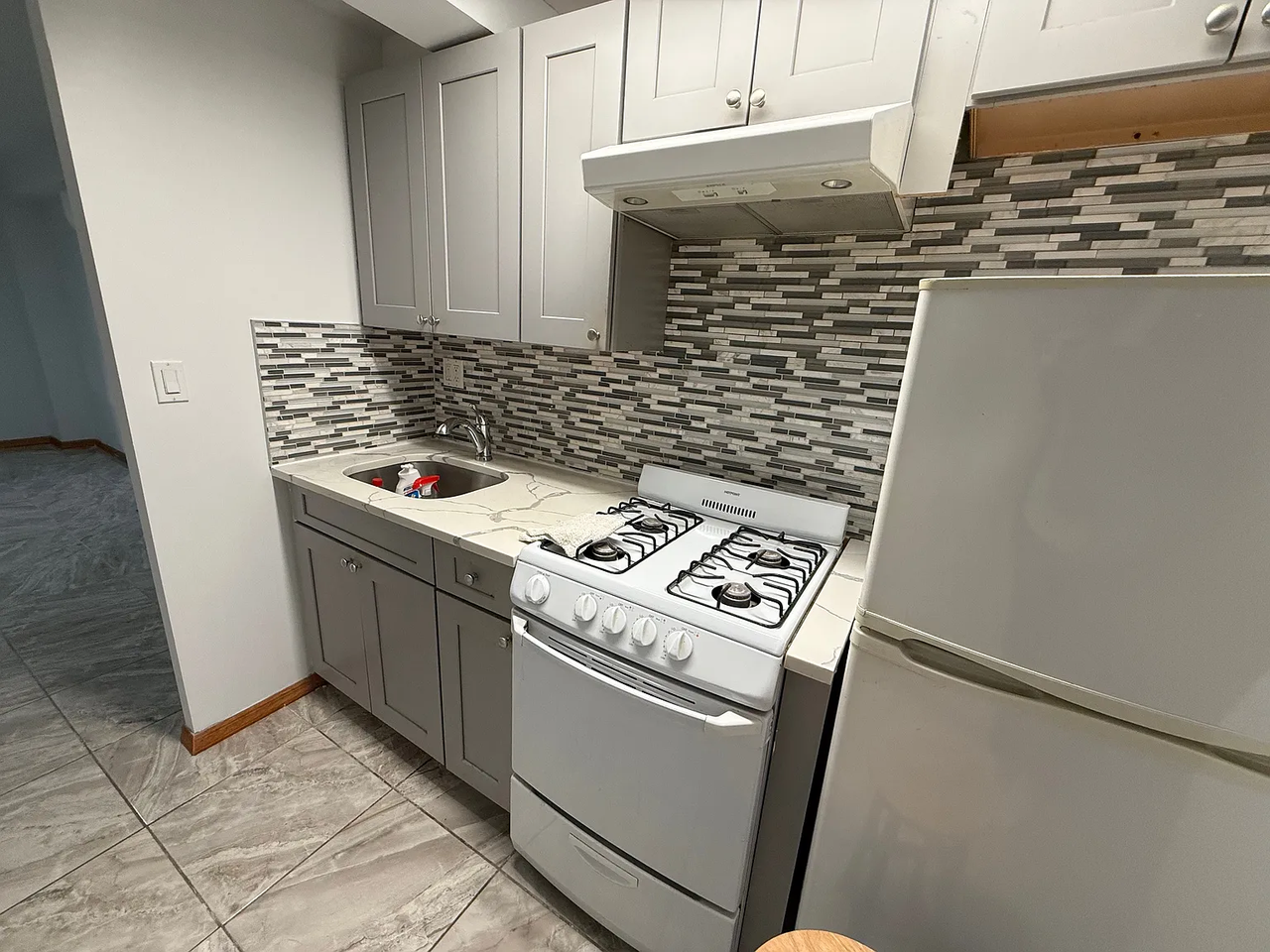 3206 84Th St - Photo 3 of 4