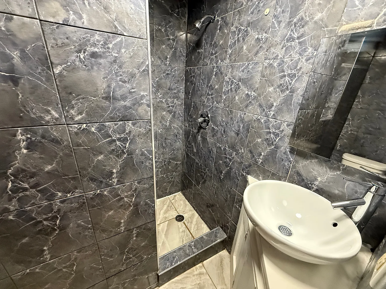 3206 84Th St - Photo 4 of 4