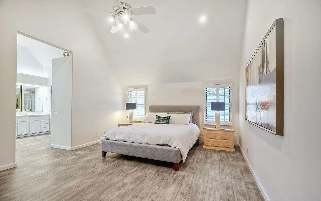 7635 Draper Ave - Photo 3 of 24