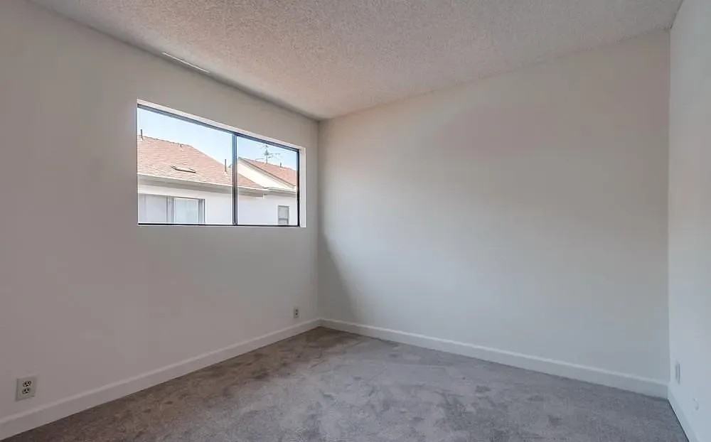 8724 Villa La Jolla Dr - Photo 3 of 20