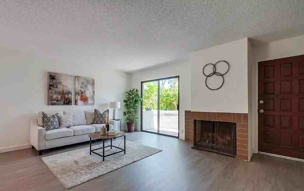 8724 Villa La Jolla Dr - Photo 6 of 20