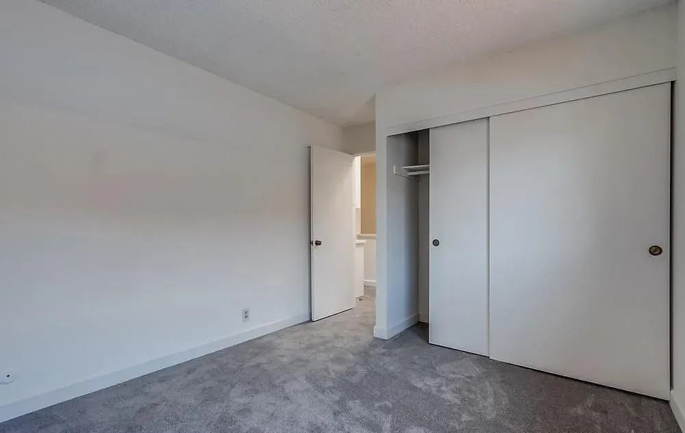 8724 Villa La Jolla Dr - Photo 7 of 20