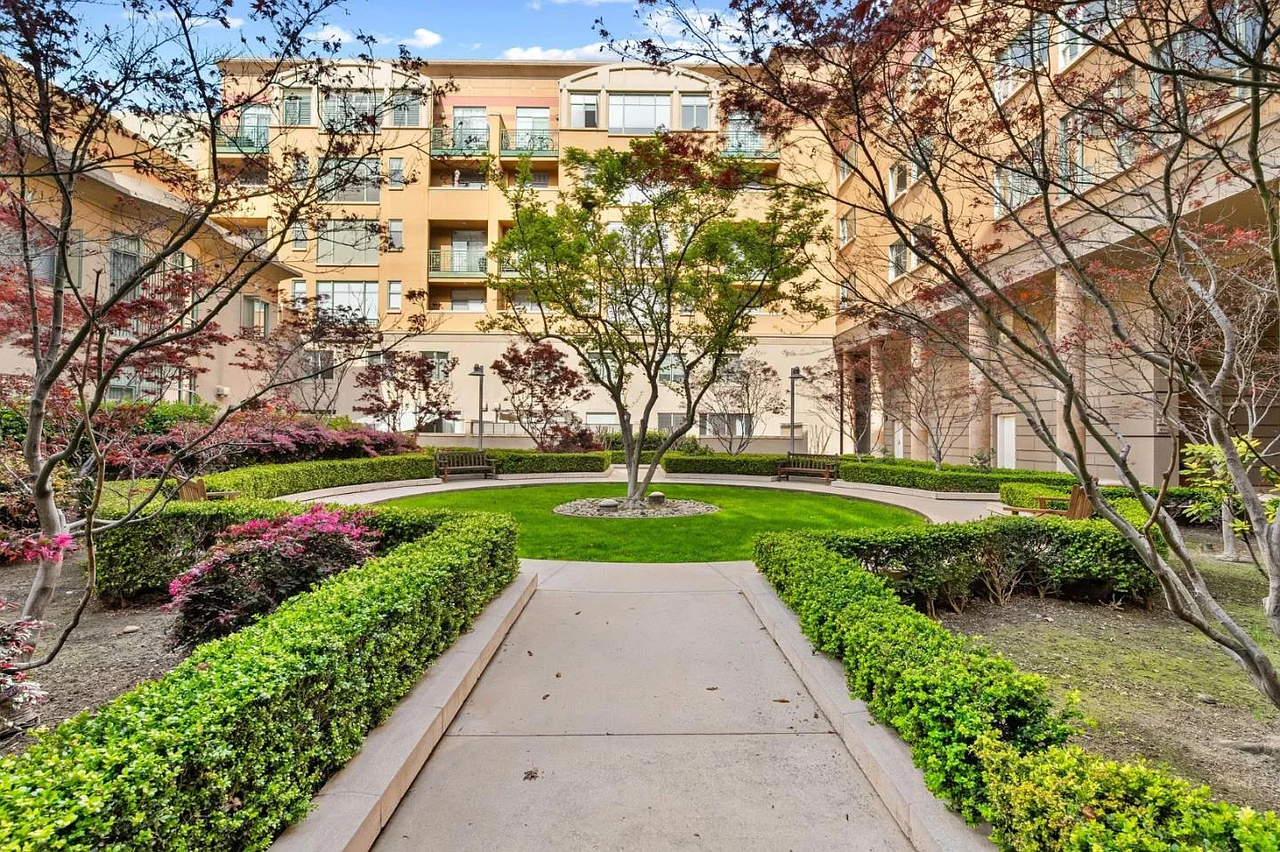 144 S 3Rd St - Photo 6 of 28