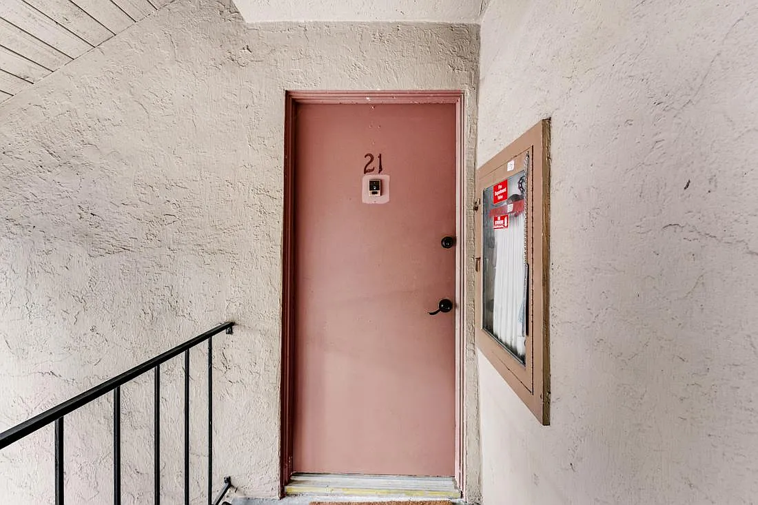 380 Auburn Way - Photo 7 of 27