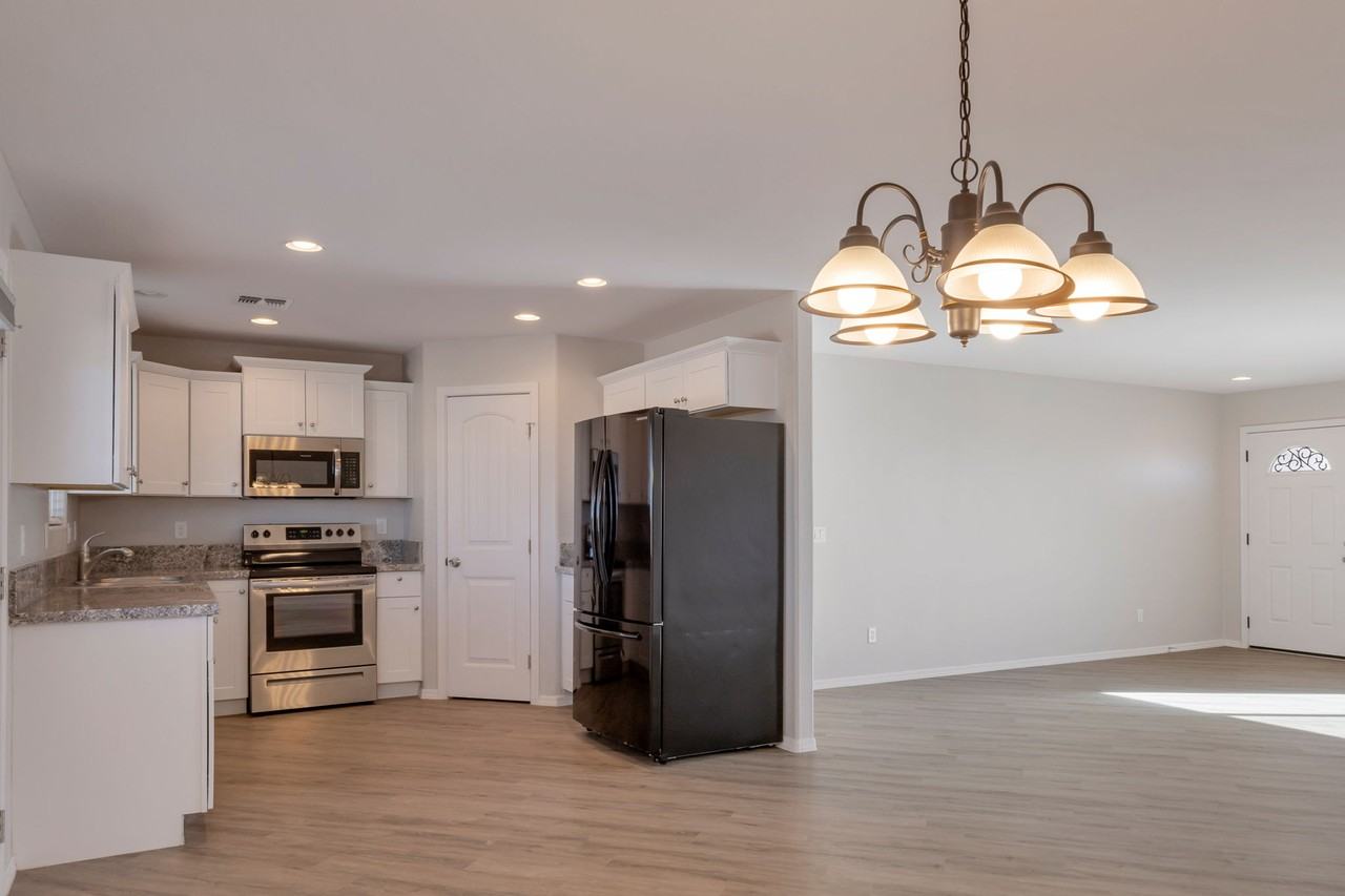 24604 East Bartlett Road - Photo 6 of 15