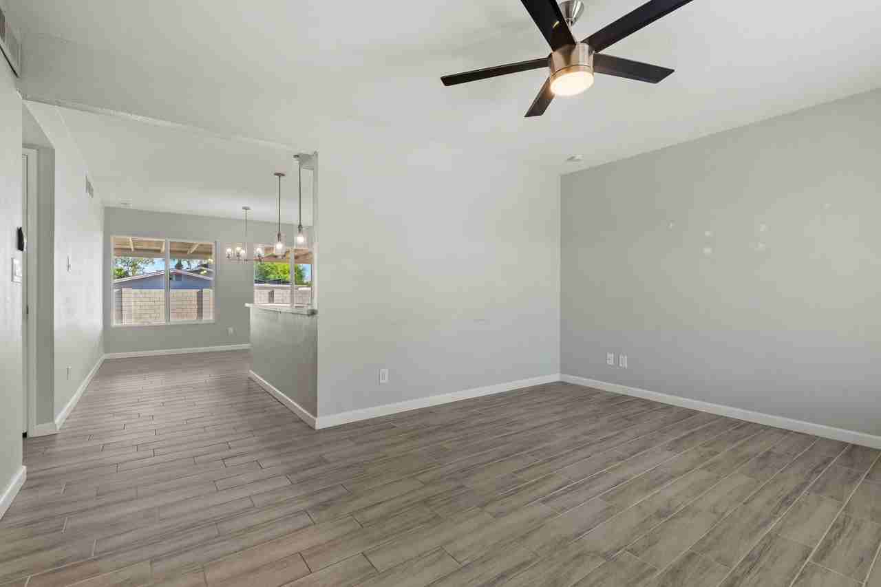 15237 North 21st Street - Photo 4 of 44