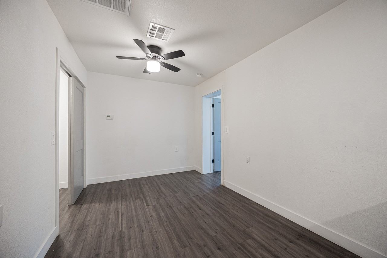 2802 N 36Th St - Photo 2 of 22