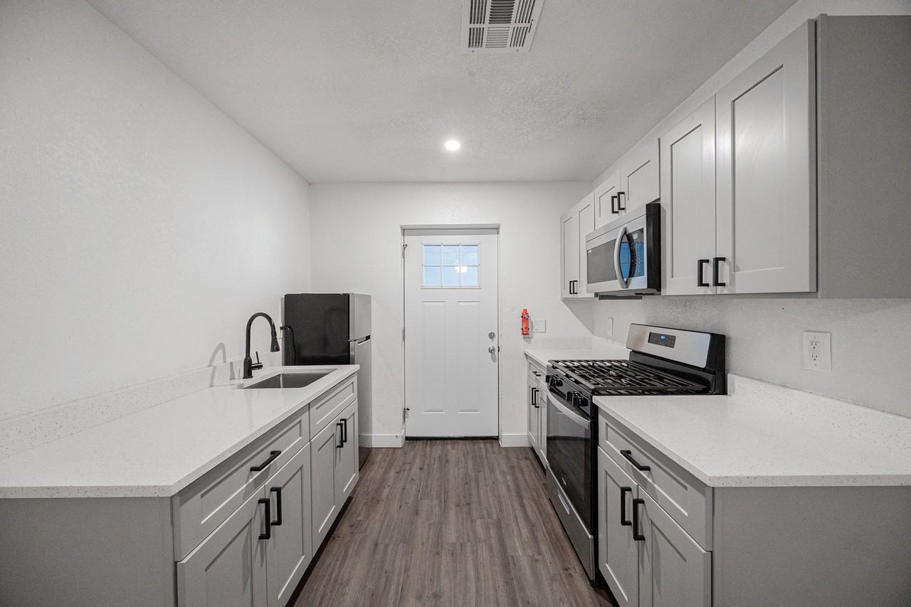 2802 N 36Th St - Photo 5 of 22