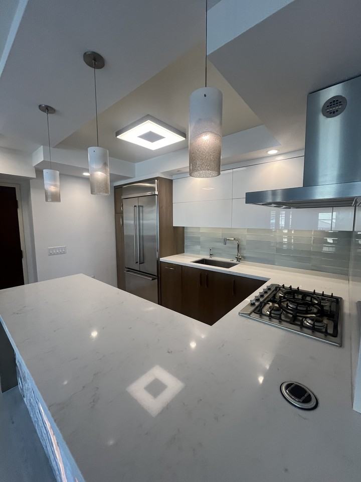 500 West Harbor Drive #713 - Photo 5 of 9