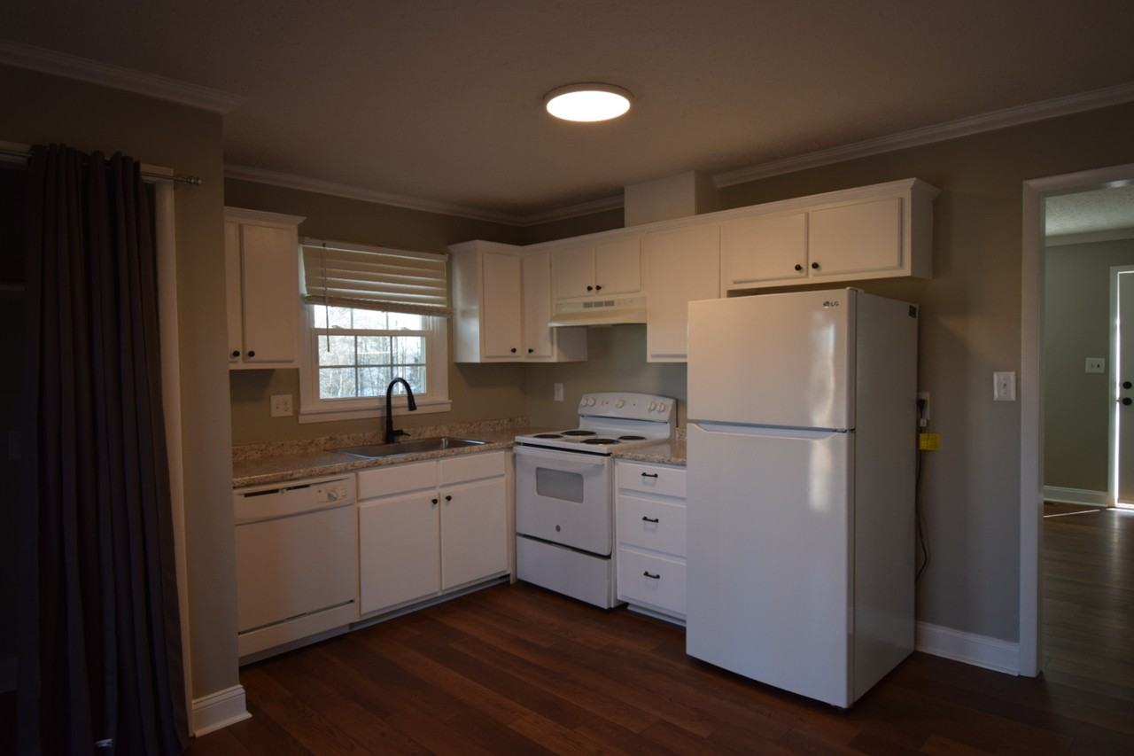 611 Borders Road #4 - Photo 5 of 11