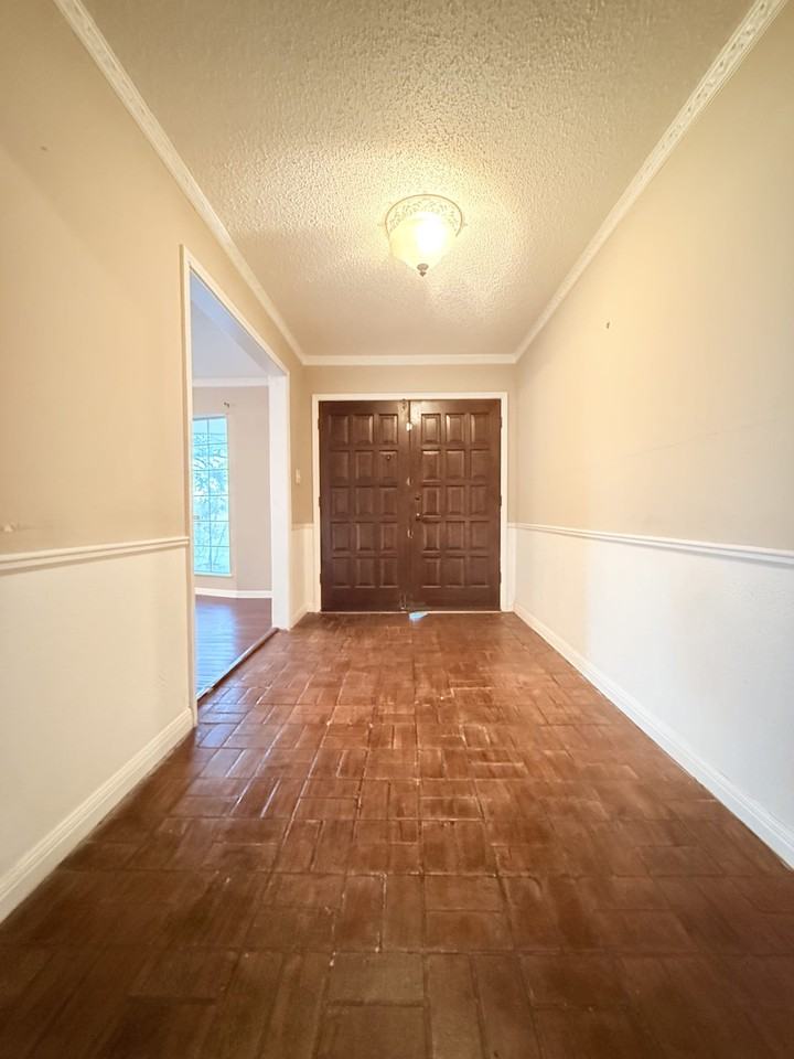 1200 E Franklin St #NA - Photo 4 of 44