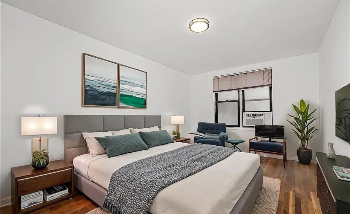 3101 Ocean Parkway #3H - Photo 3 of 17