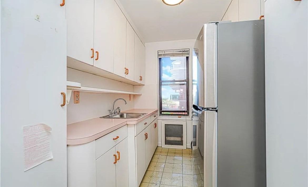 3101 Ocean Parkway #3H - Photo 7 of 17