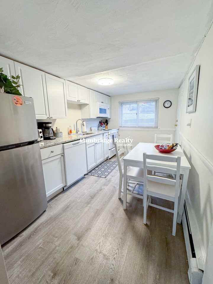 79 Chestnut Street #2T - Photo 2 of 11