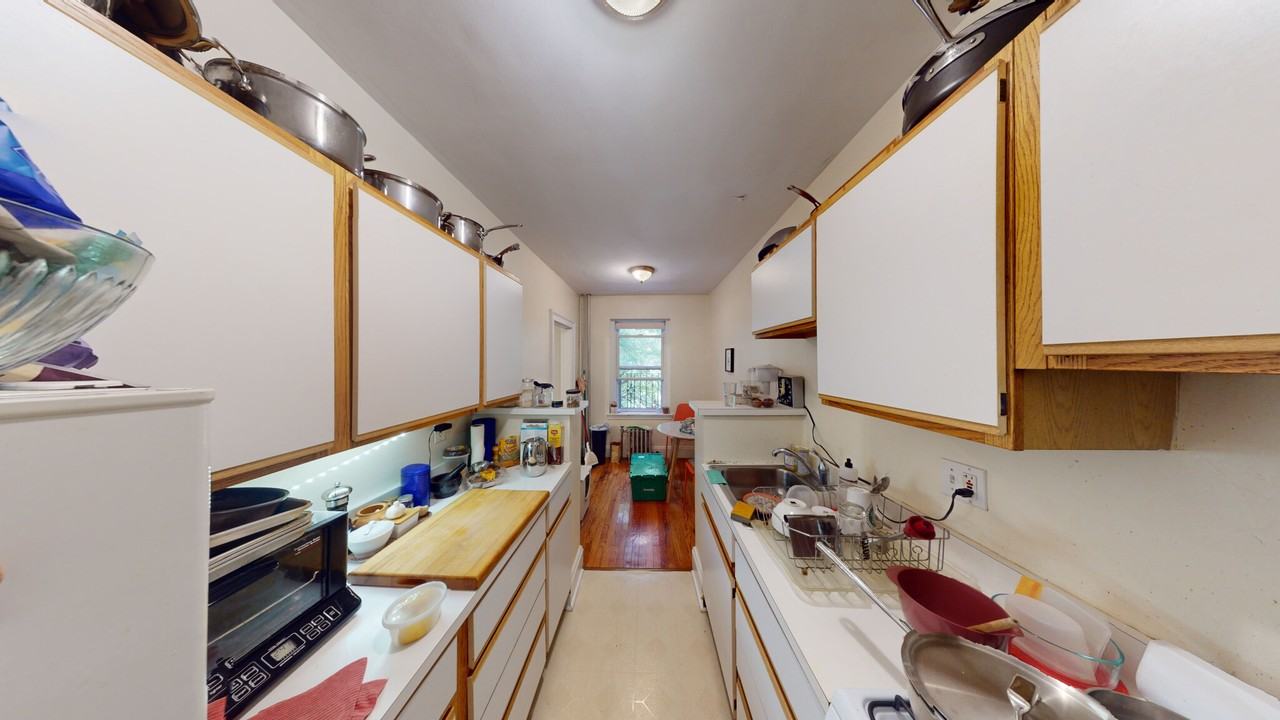 89 Strathmore Rd #26 - Photo 7 of 13