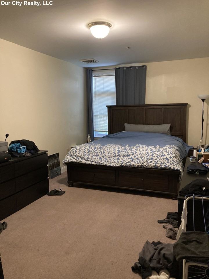 Brookline St #305 - Photo 2 of 10