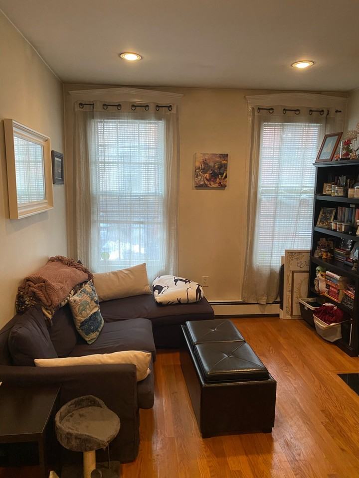 44 Irving St #1 - Photo 5 of 12