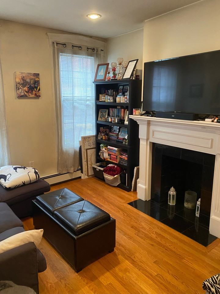 44 Irving St #1 - Photo 7 of 12