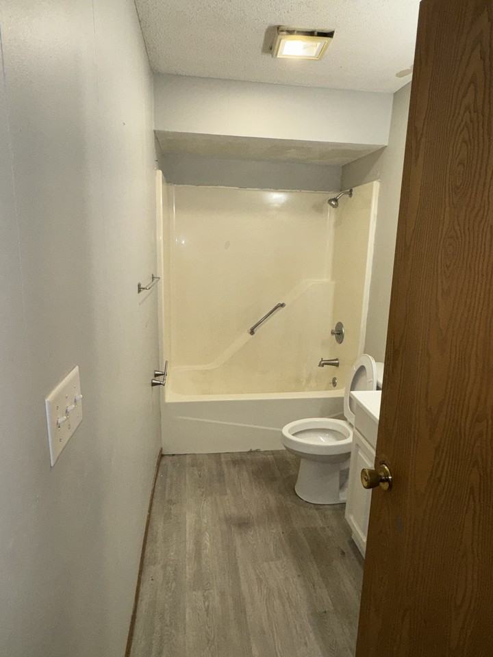 2875 South Taylor Avenue #3 - Photo 3 of 9