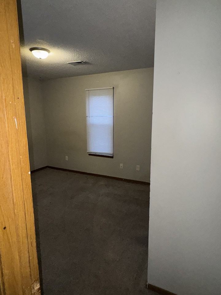 2875 South Taylor Avenue #3 - Photo 4 of 9