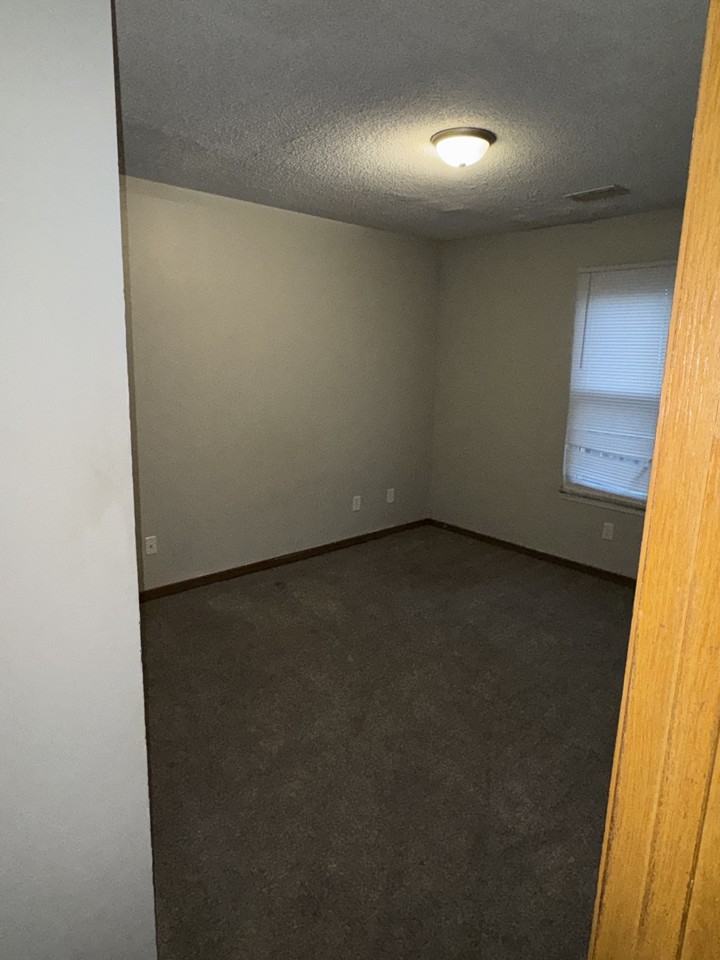 2875 South Taylor Avenue #3 - Photo 5 of 9