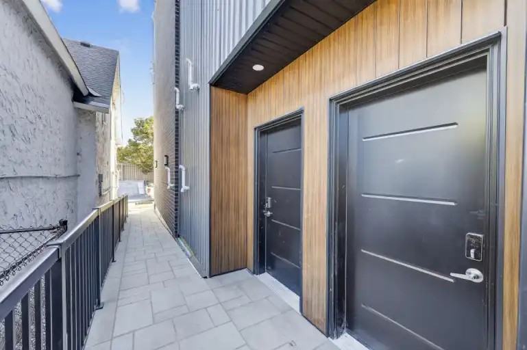 70 Havelock Street - Photo 3 of 16