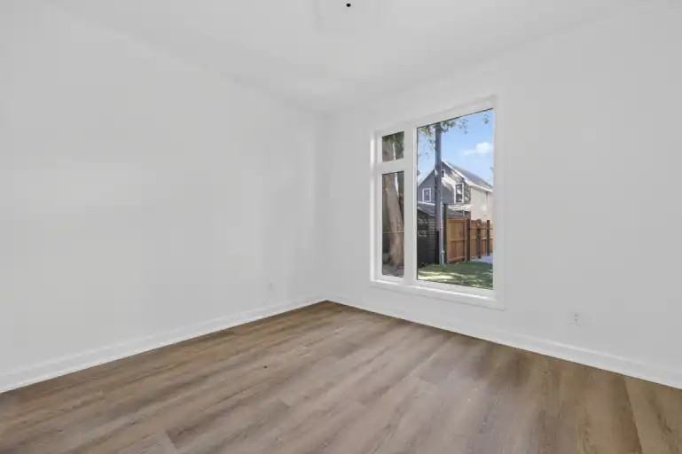 70 Havelock Street - Photo 5 of 16