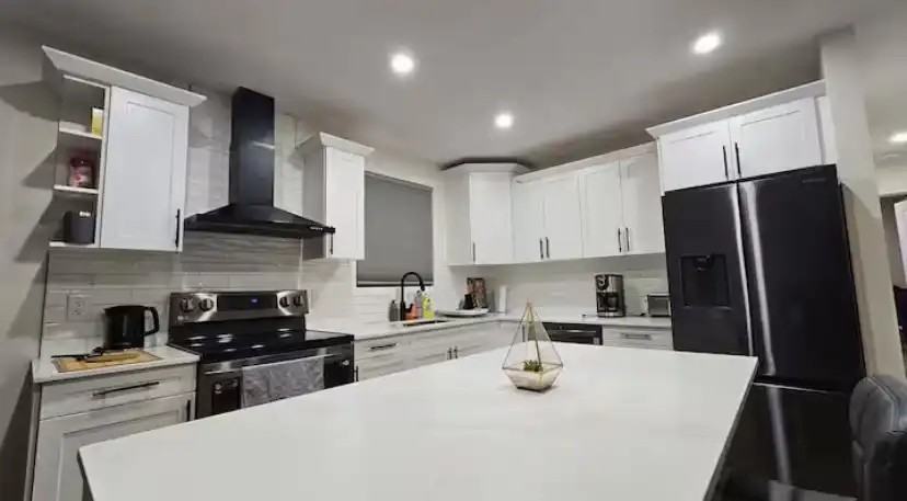 1154 Arthur Street West - Photo 6 of 27