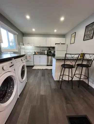 1210 Huntington Circle - Photo 3 of 9