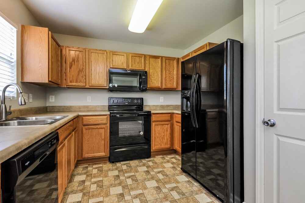 3408 Fatima Court - Photo 7 of 15