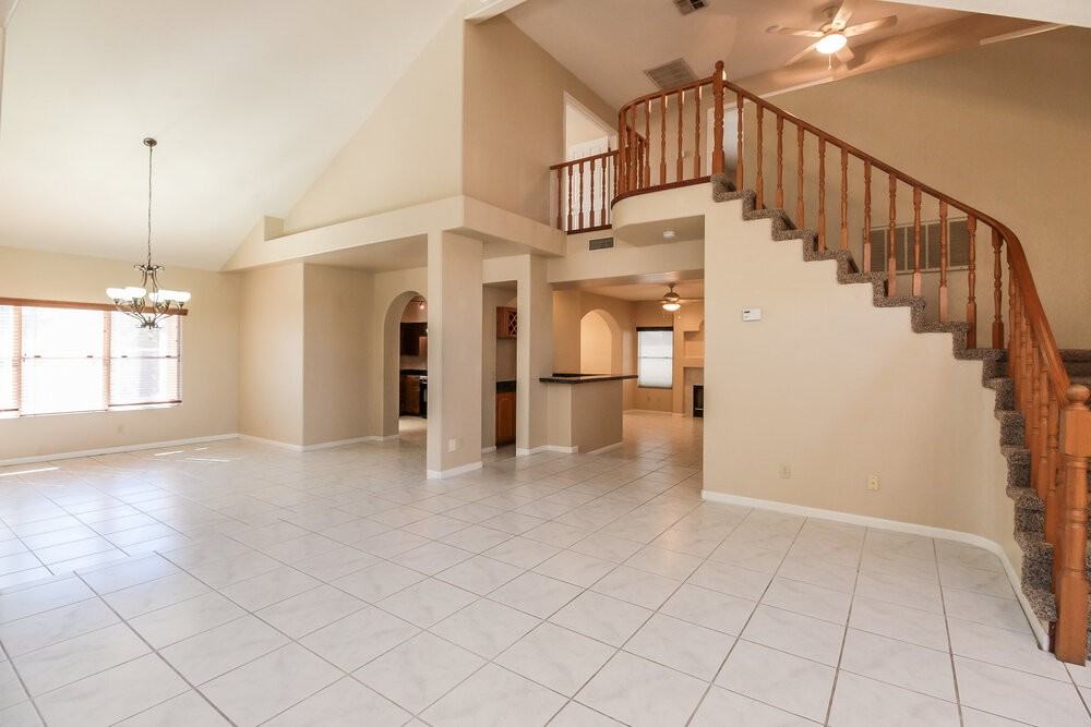 16420 S 38th St - Photo 4 of 18