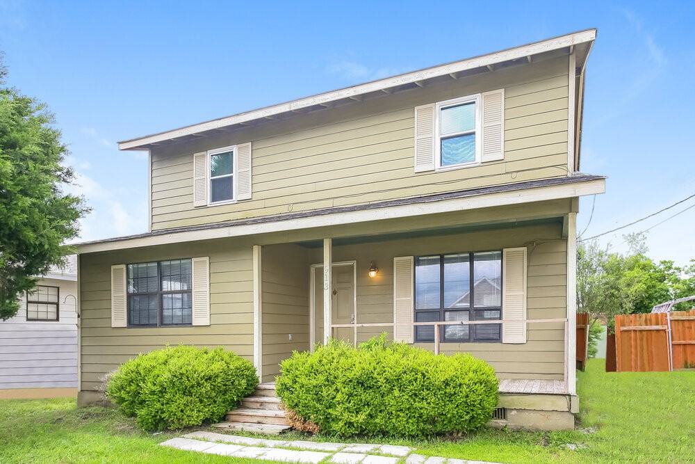 913 Joe Bailey Street - Photo 4 of 17