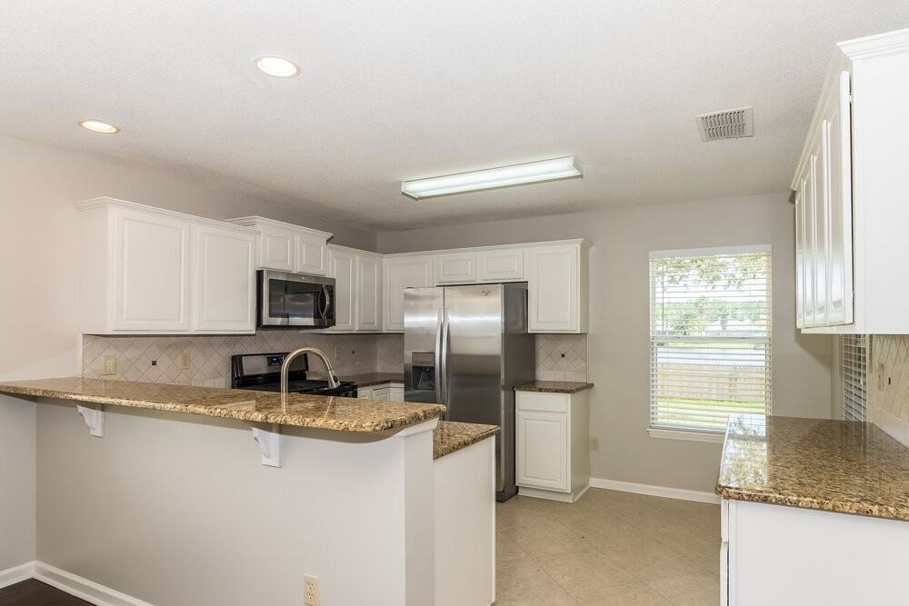 2077 West Willesdon Drive - Photo 6 of 15