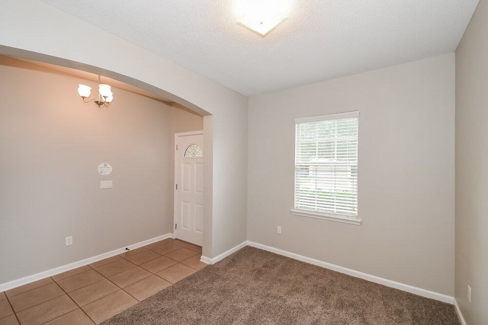 11997 Alexandra Drive - Photo 3 of 16