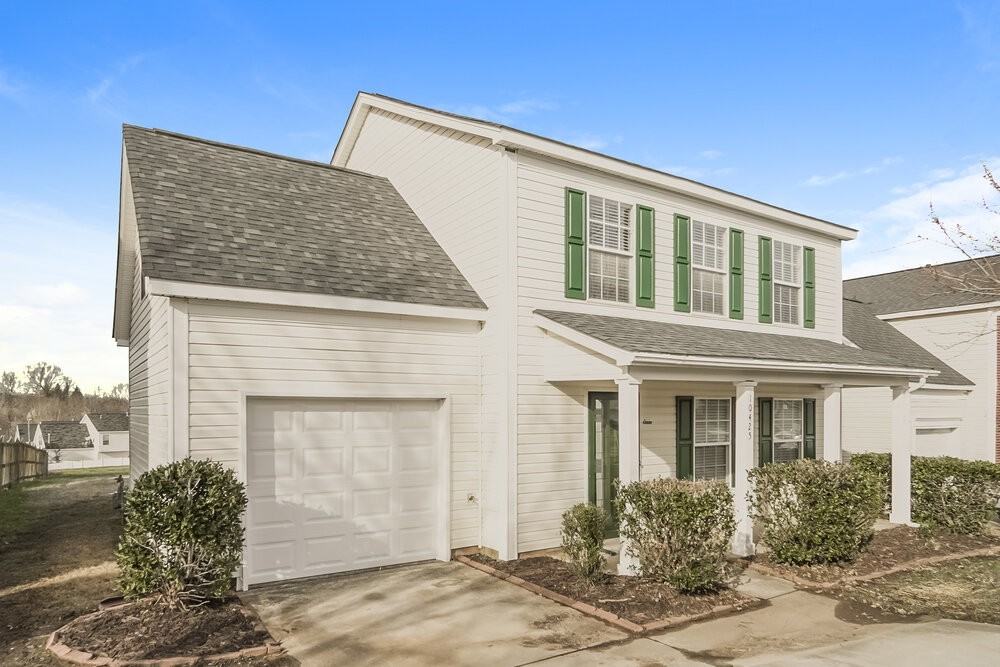 10425 Katie Creek Court - Photo 4 of 17