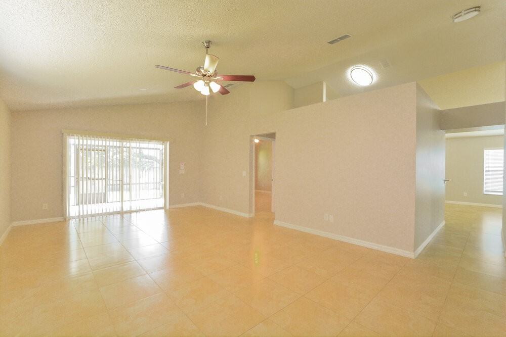 3813 Shawn Circle - Photo 4 of 16