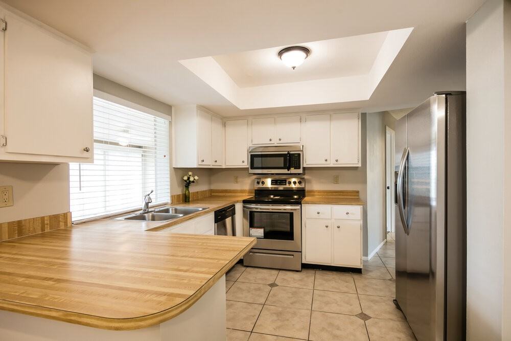 1314 Se 16th St - Photo 4 of 14