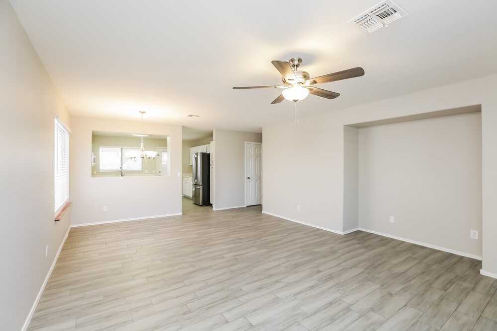 9243 East Carmel Avenue - Photo 5 of 16