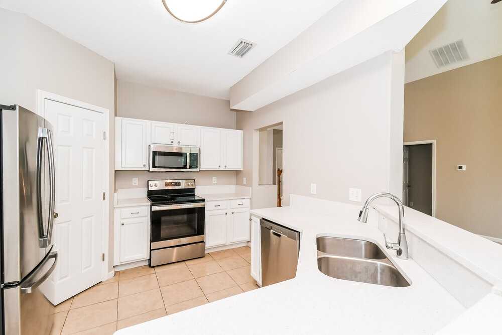 9262 Redtail Drive - Photo 7 of 17