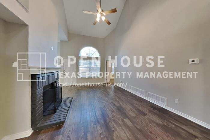 4741 Bracken Dr - Photo 4 of 21