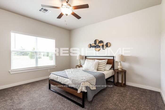 8130B Wesley Ave - Photo 7 of 17