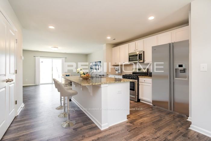 8392 Waxhaw Highway - Photo 2 of 20