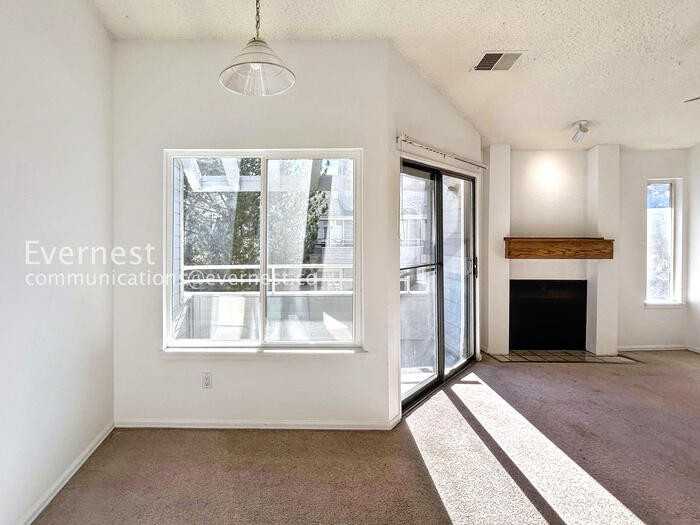 3700 Iguana Dr - Photo 3 of 20