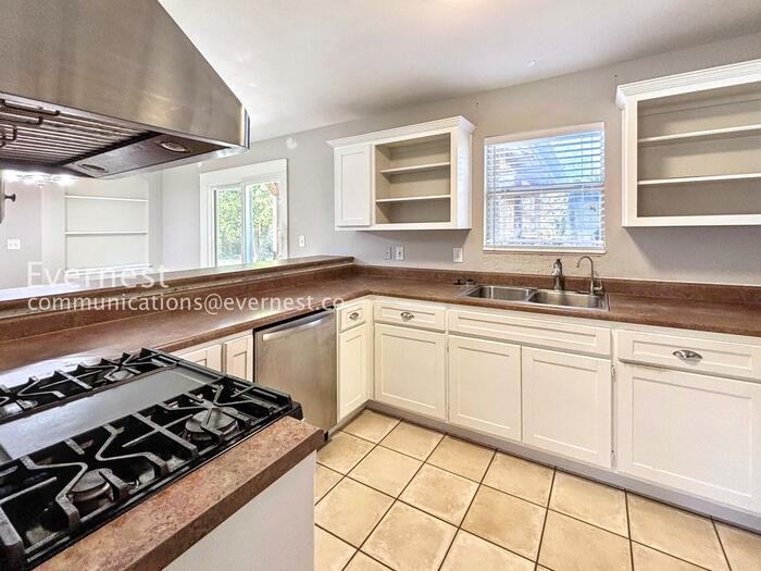 208 Panther Path - Photo 2 of 21