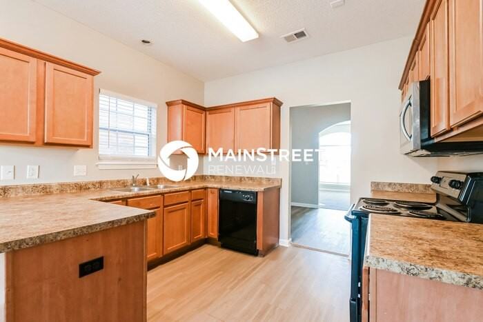 10092 Mill Hill Avenue - Photo 7 of 16