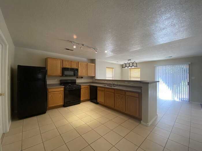 10851 Stonebrook Place Northwest - Photo 7 of 37