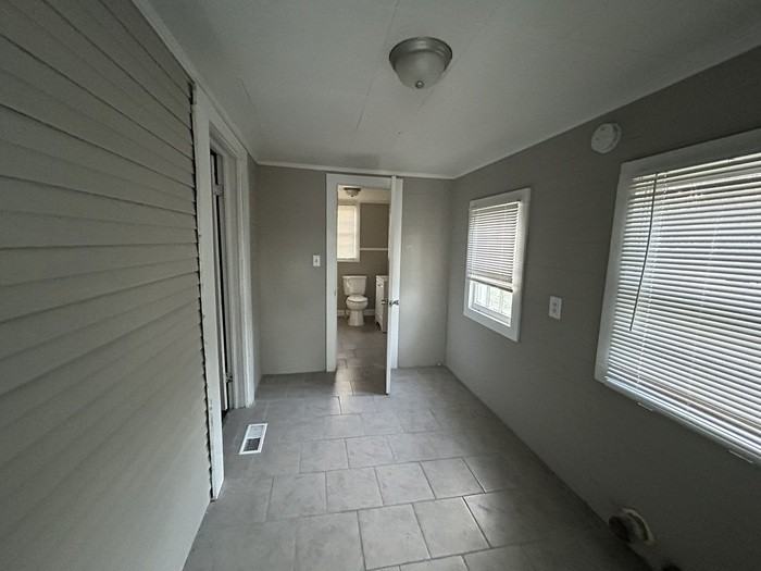 3309 Alabama Avenue Northeast - Photo 3 of 10