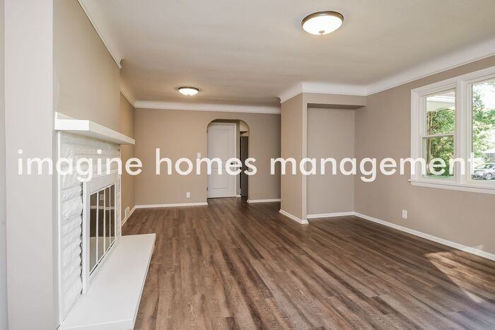 46 Forestwood Drive - Photo 4 of 16