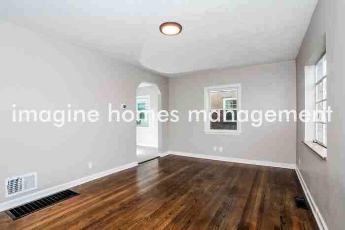 3776 Meadow Lark Lane - Photo 4 of 17