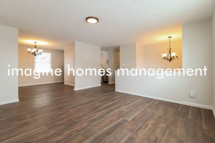 664 Cedardale Drive - Photo 5 of 16